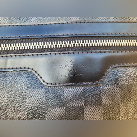 Damier Graphite Mick GM Messenger Bag - Picture 16 of 16